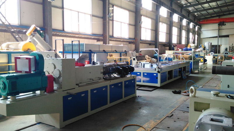 PVC門(mén)板生產(chǎn)線